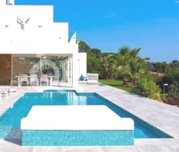 Casa en venta en Las Condes — foto 1 de 4