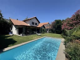 Casa en arriendo temporal en Vitacura — foto 1 de 14